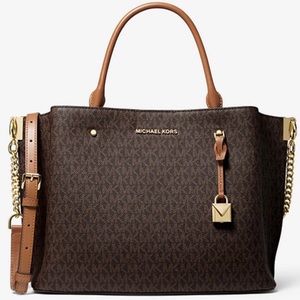 Arielle Michael Kors purse